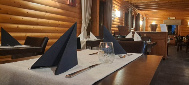 Mess Café Mess Café