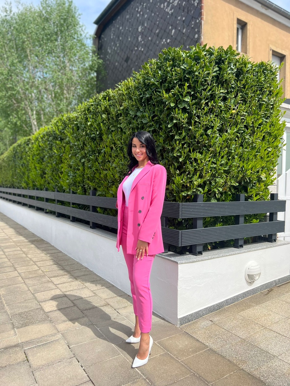 Taiana NETO MARTINS Taiana NETO MARTINS