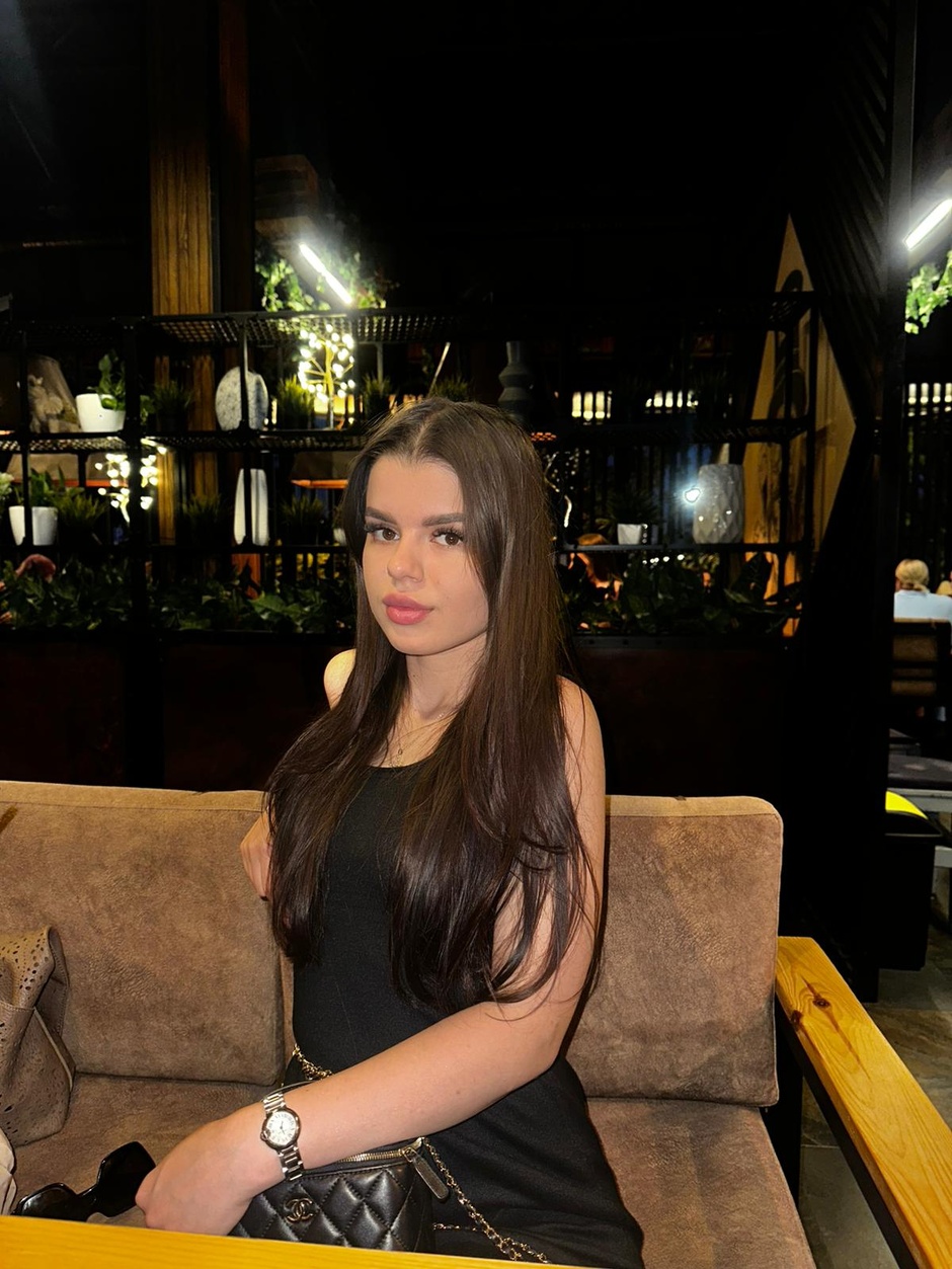 Yevheniia TARASENKO Yevheniia TARASENKO