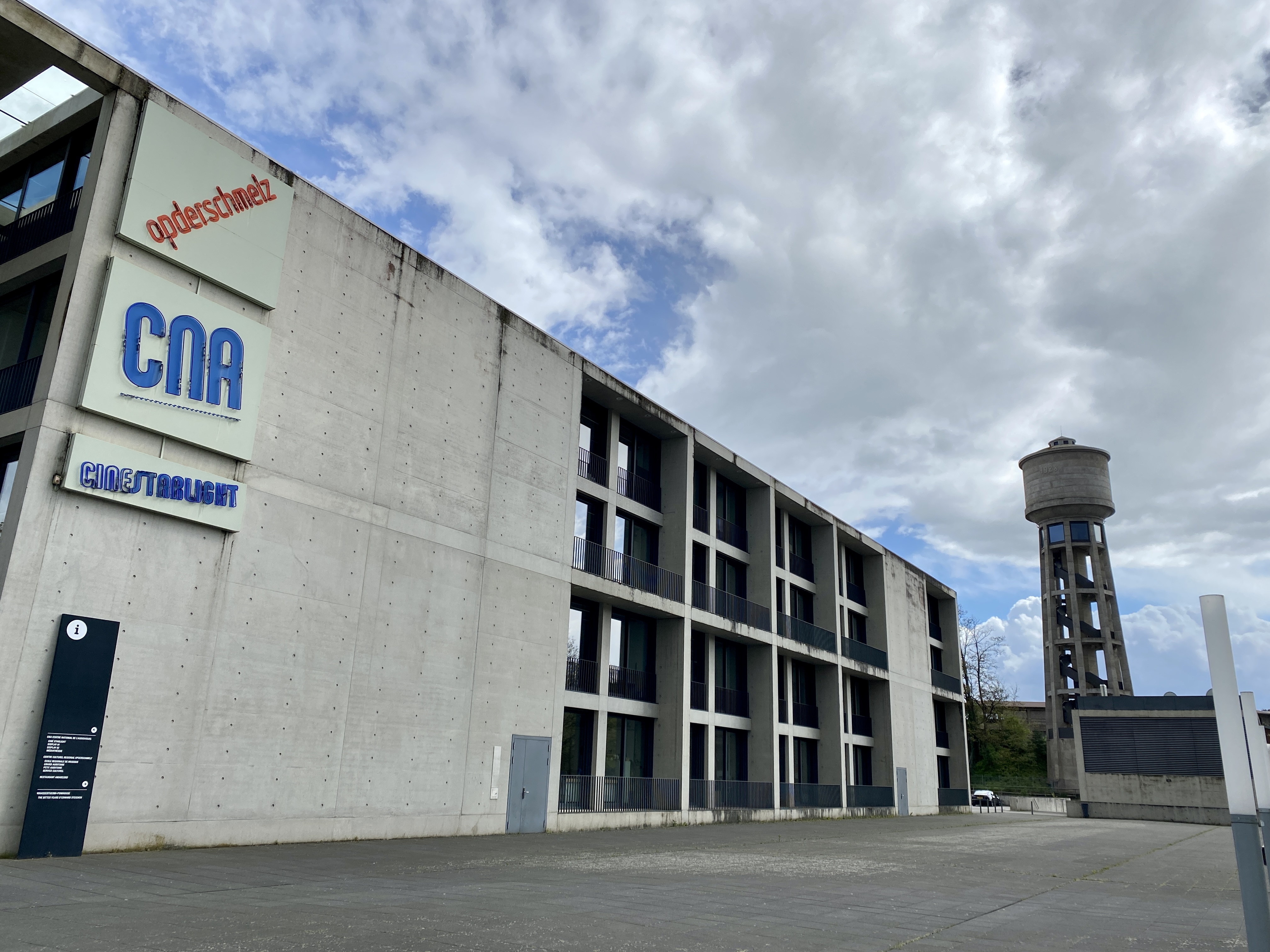 Lynn STRASSER Lynn STRASSER